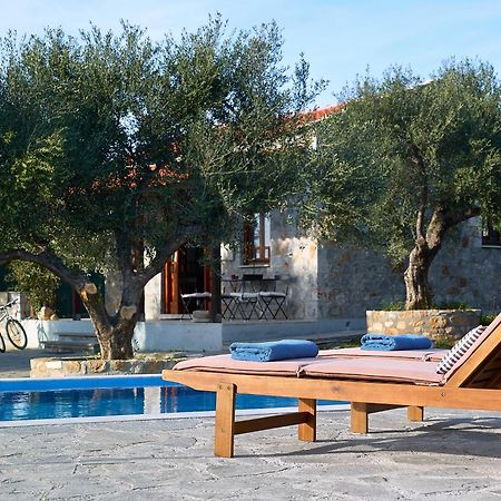 Fortino Villas Livadi  Exterior photo